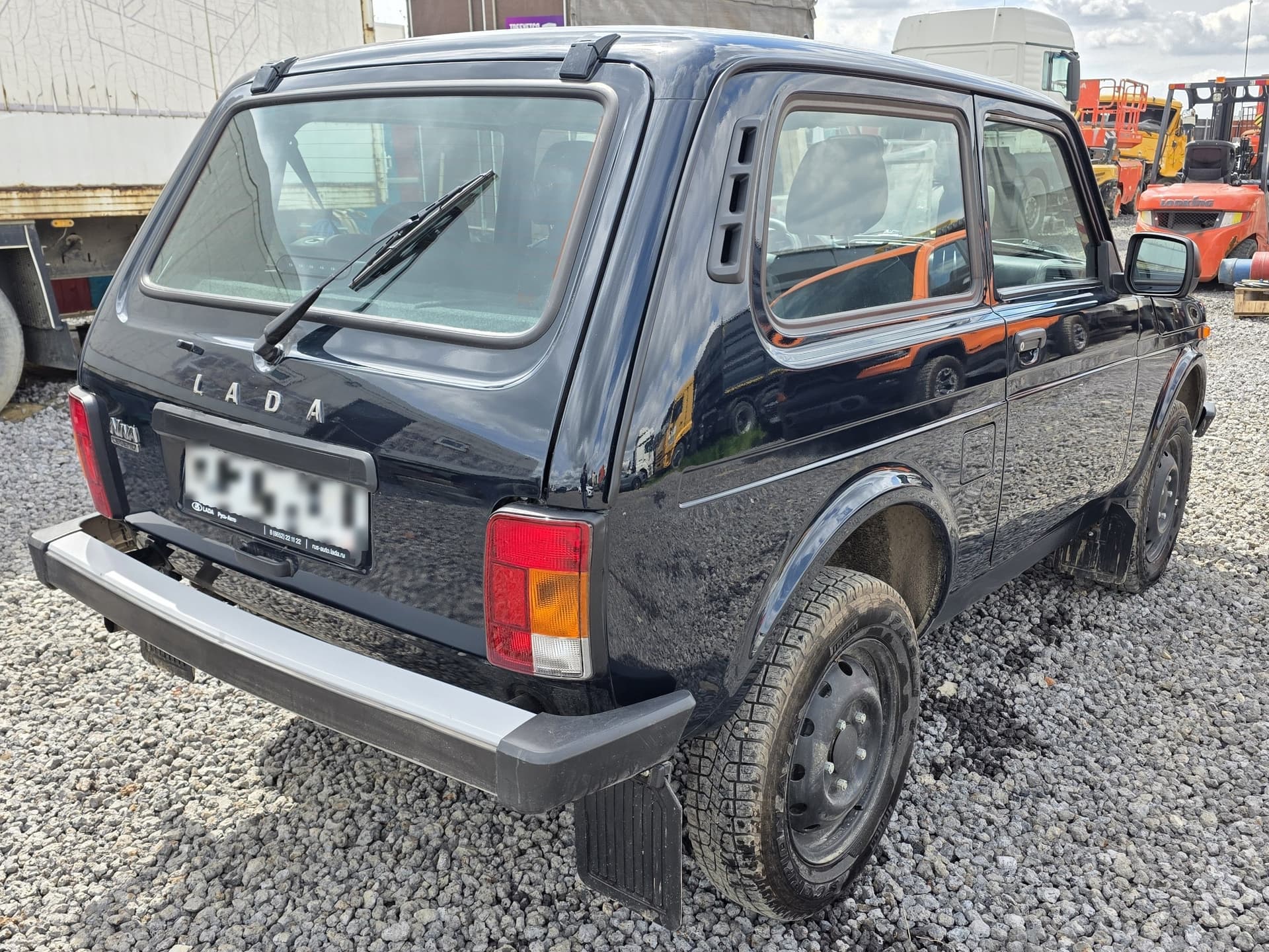 Lada Niva Legend 3 дв - 3