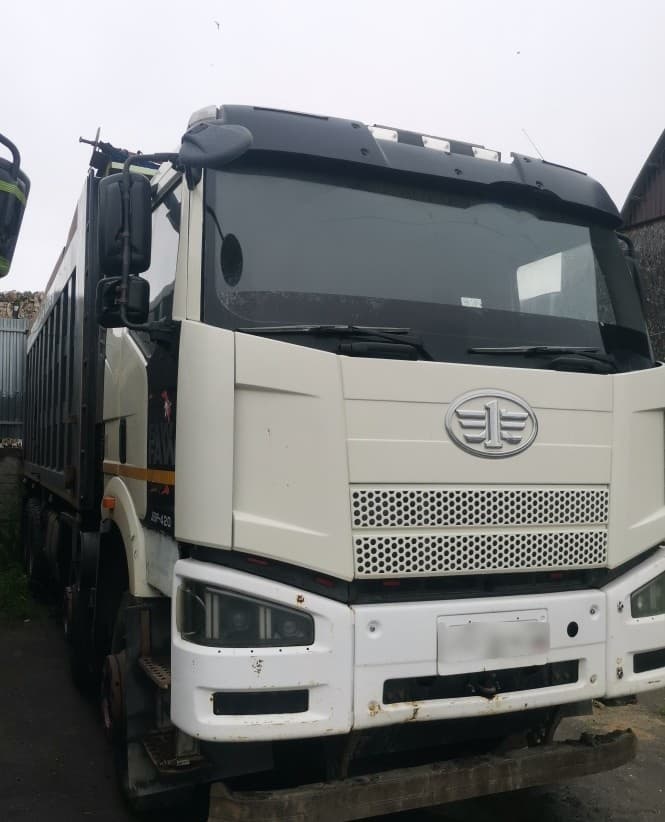 FAW J6 8x4 Самосвал - 1