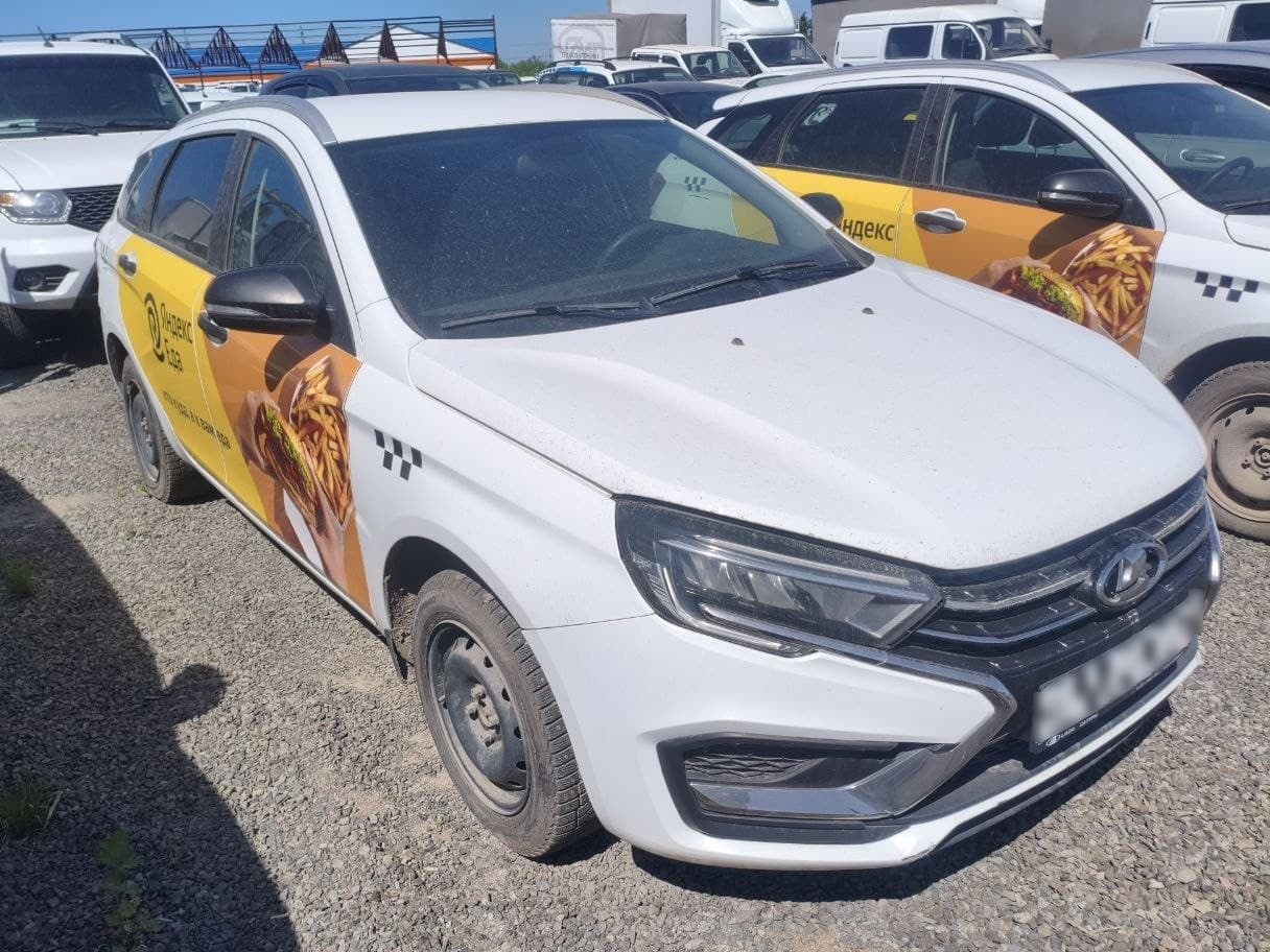 Lada Vesta SW - 2