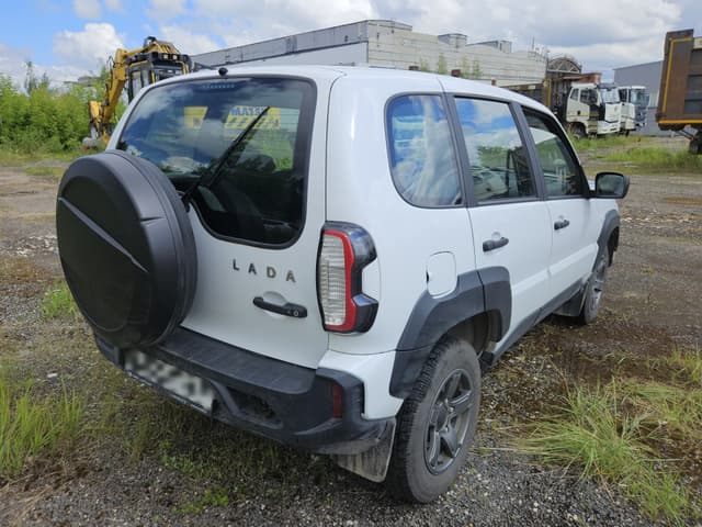 Lada Niva Travel - 3