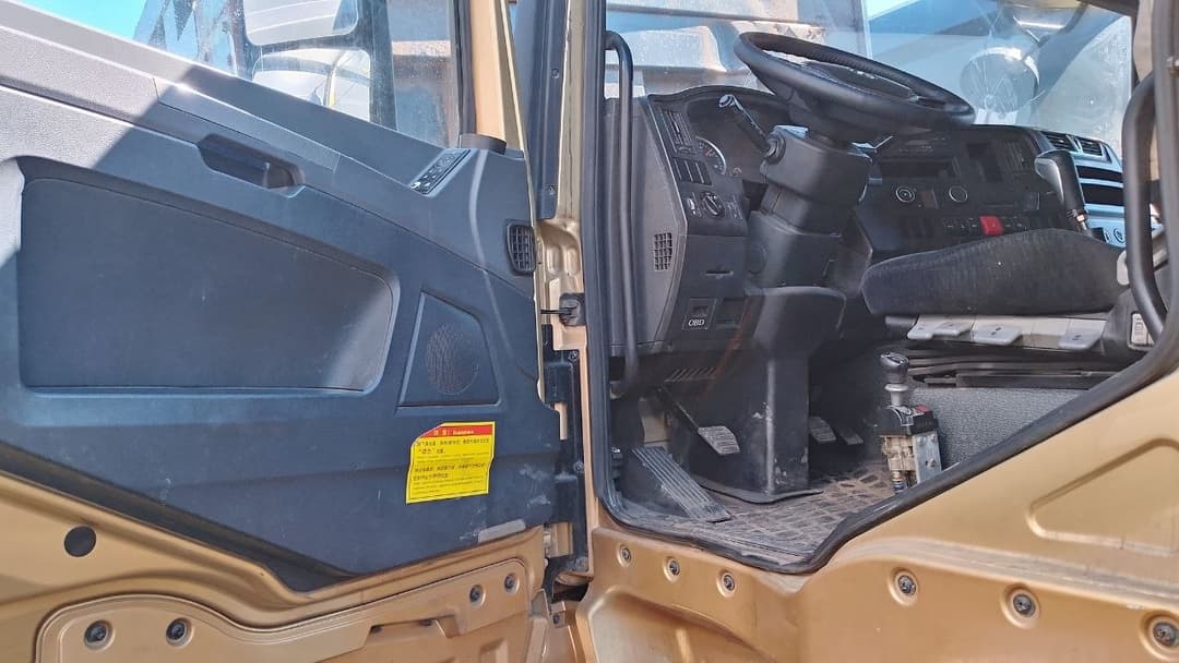 Shacman (Shaanxi) SX* 8x4 Самосвал - 8
