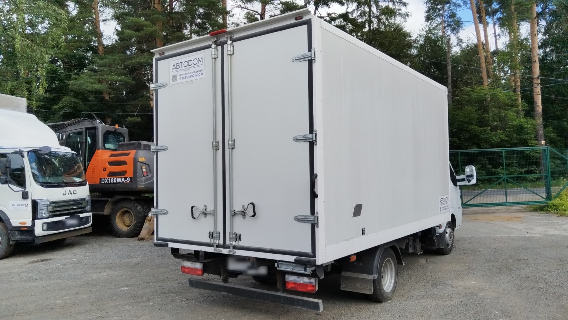 Спецмобиль-Нн 2818* на шасси JUNGFENG Q35L Изотермический/рефрижератор - 3