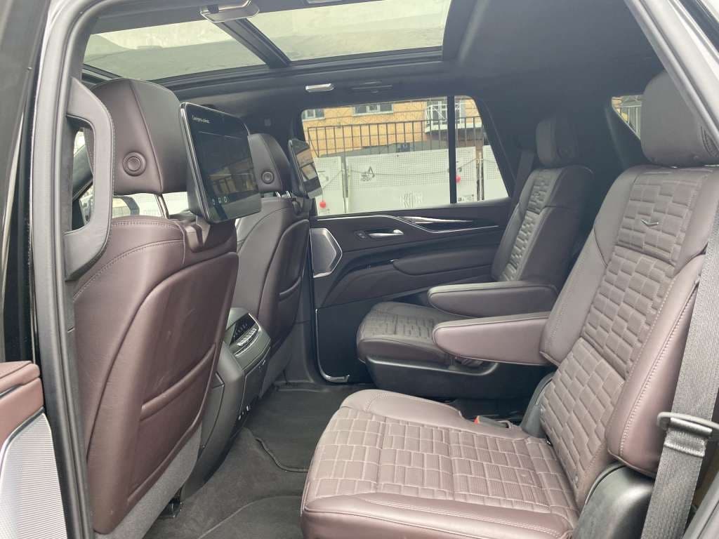 Cadillac Escalade - 9