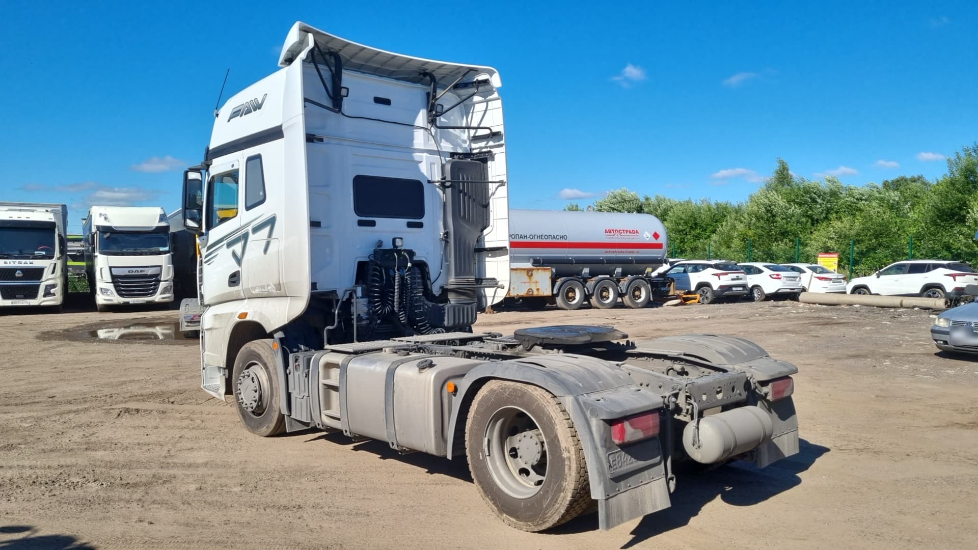 FAW J7 4x2 Седельный тягач - 4