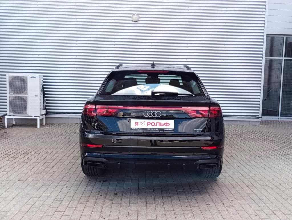 Audi Q8 - 4