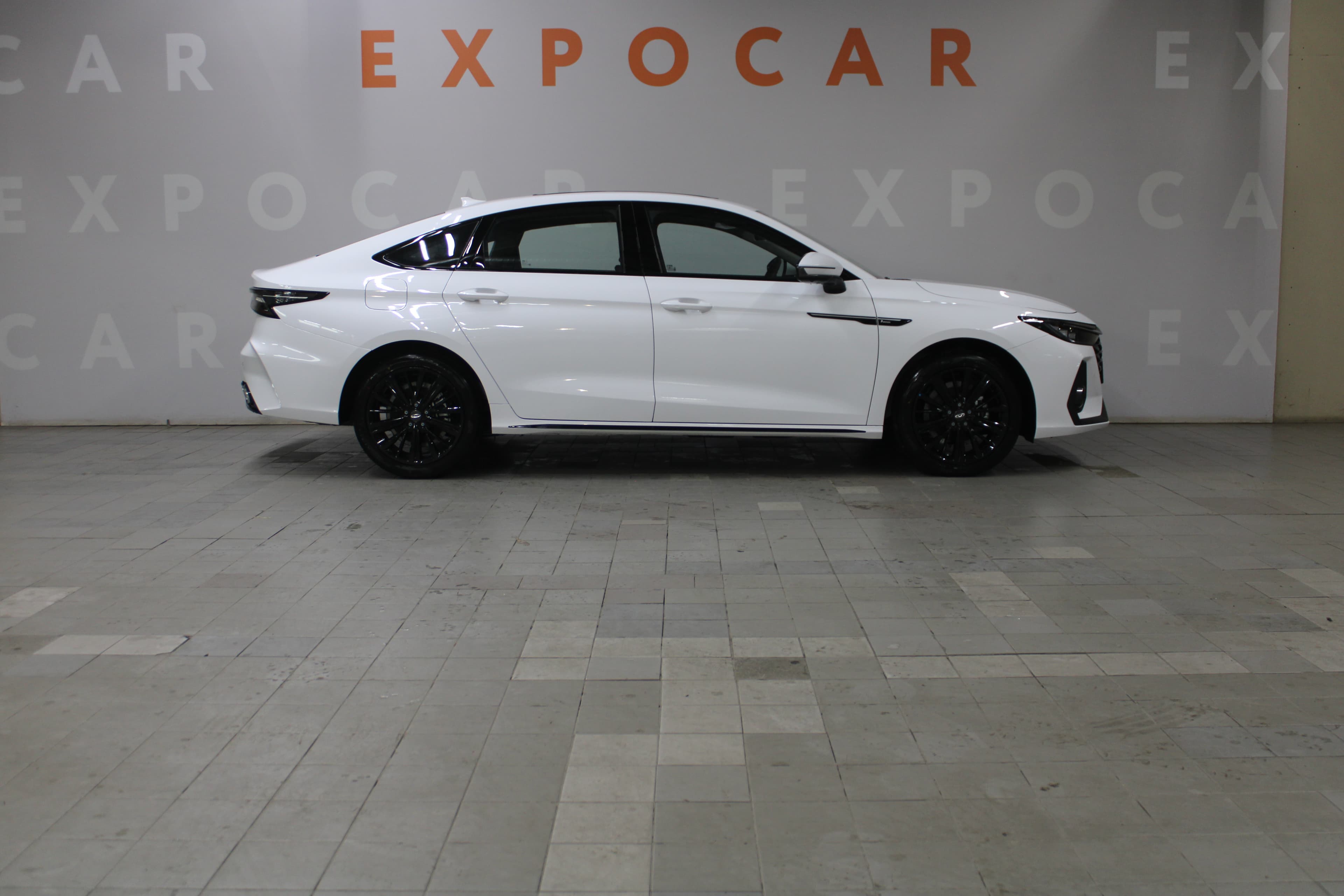 Chery Arrizo 8 - 5