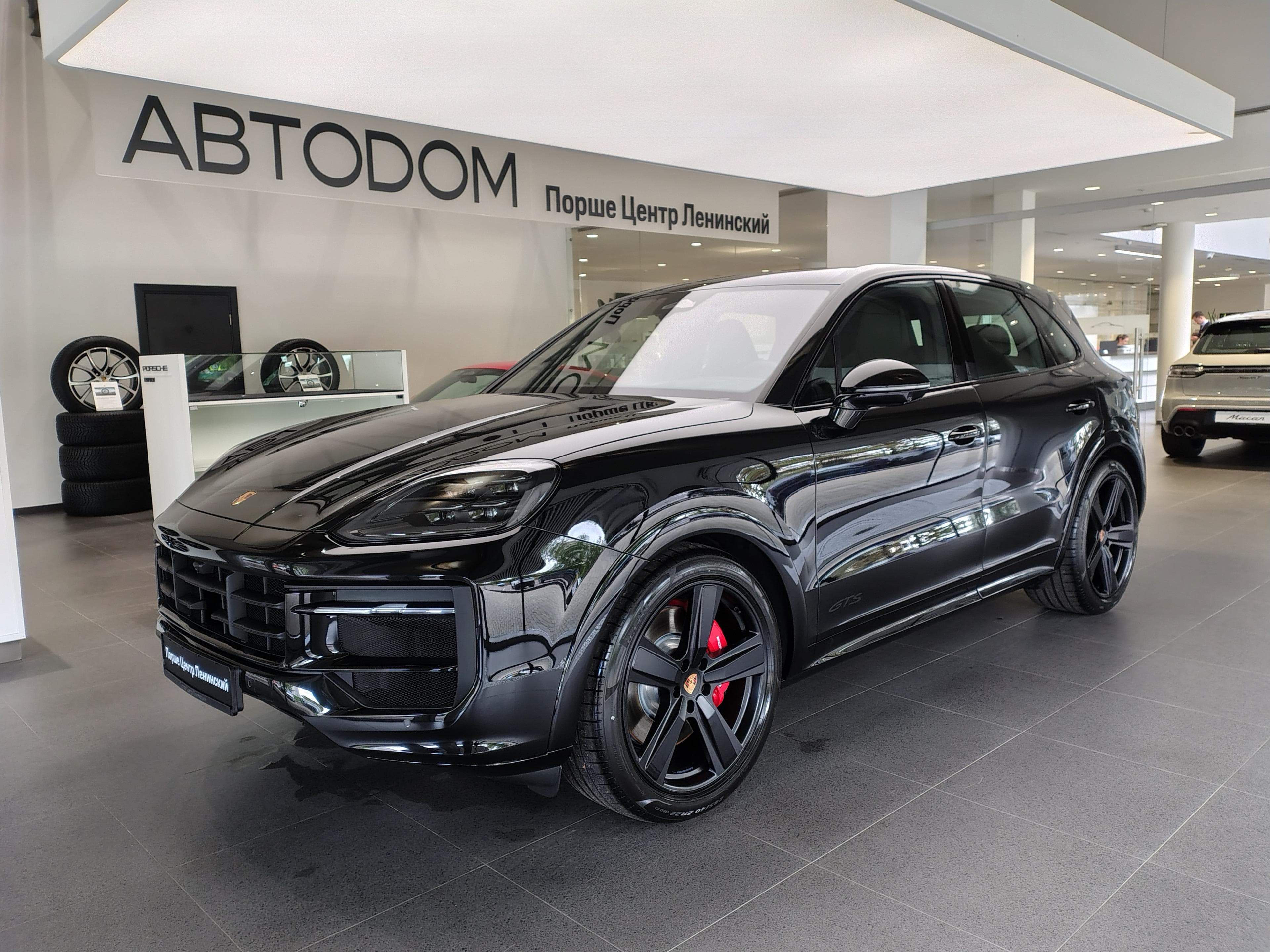 Porsche Cayenne - 2