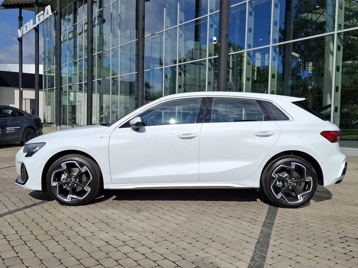 Audi A3 Sportback - 4