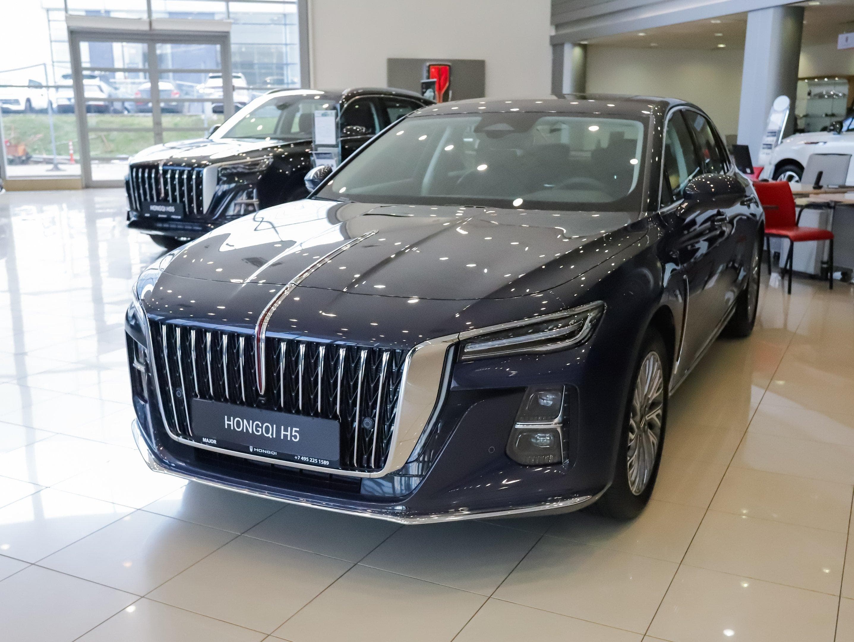 Hongqi H5 - 2