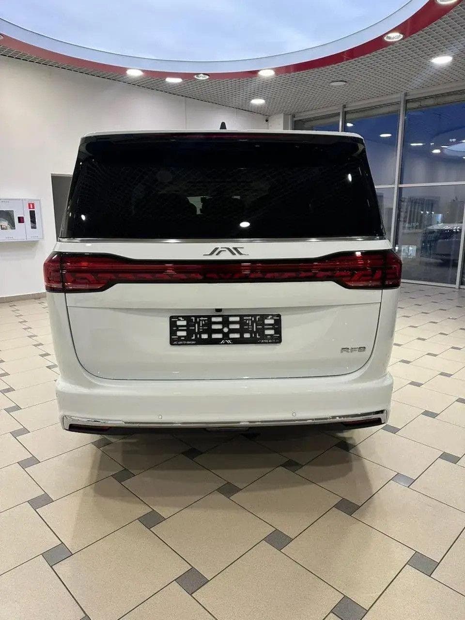 JAC RF8 - 5