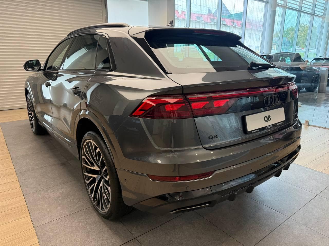 Audi Q8 - 4