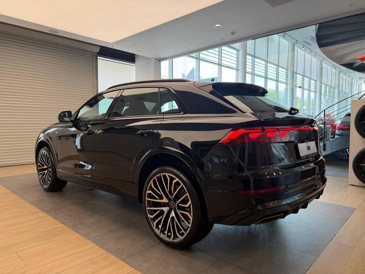 Audi Q8 - 5