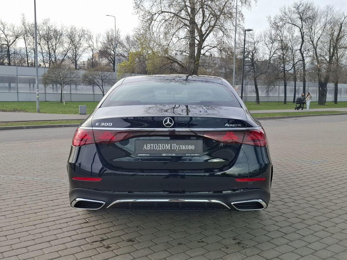 Mercedes-Benz E седан - 5