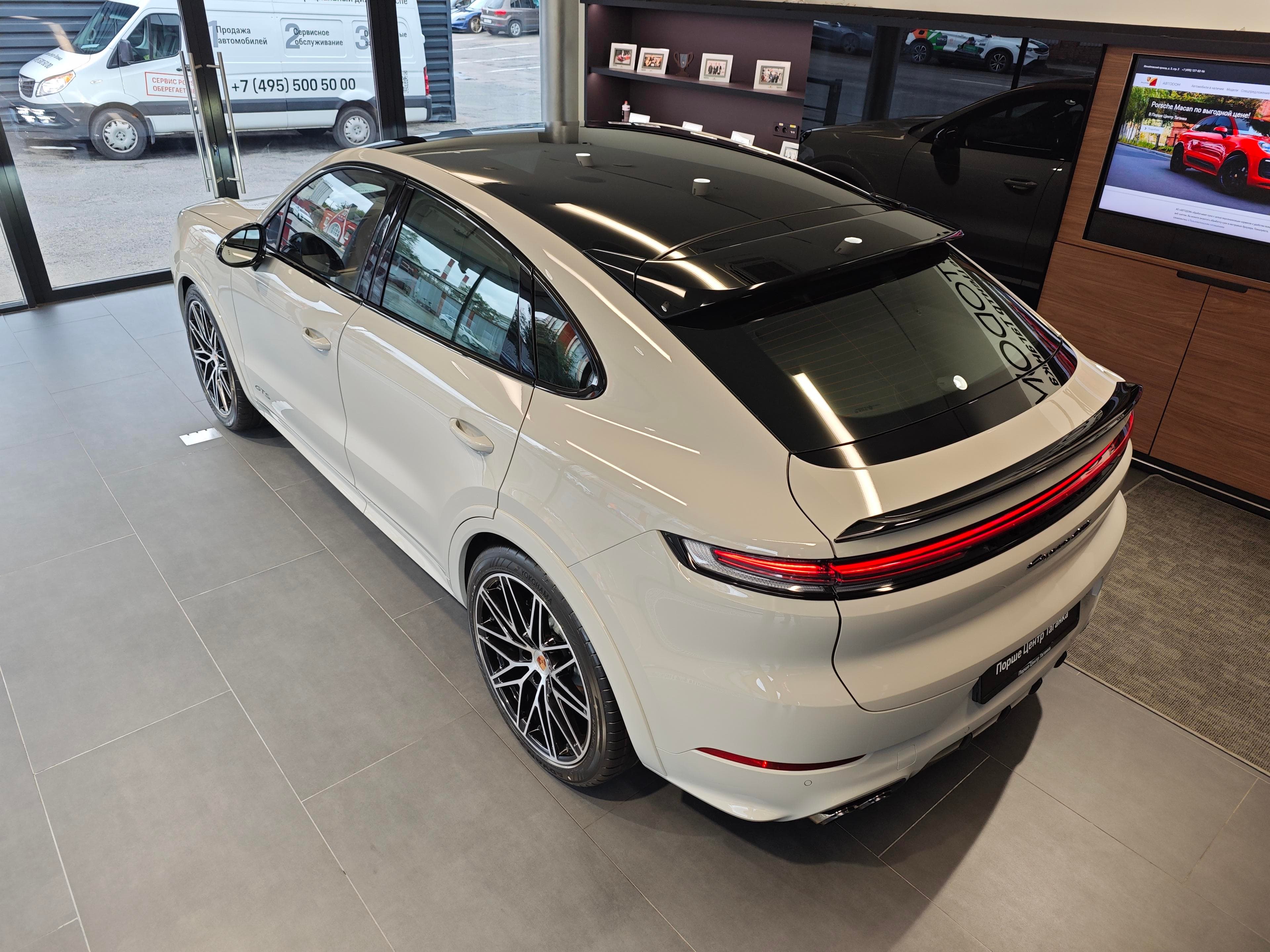 Porsche Cayenne - 5