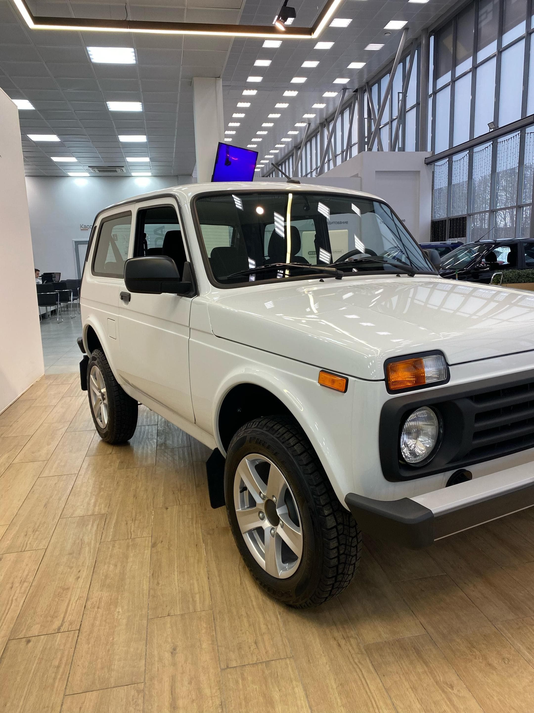 Lada Niva Legend 3 дв - 3