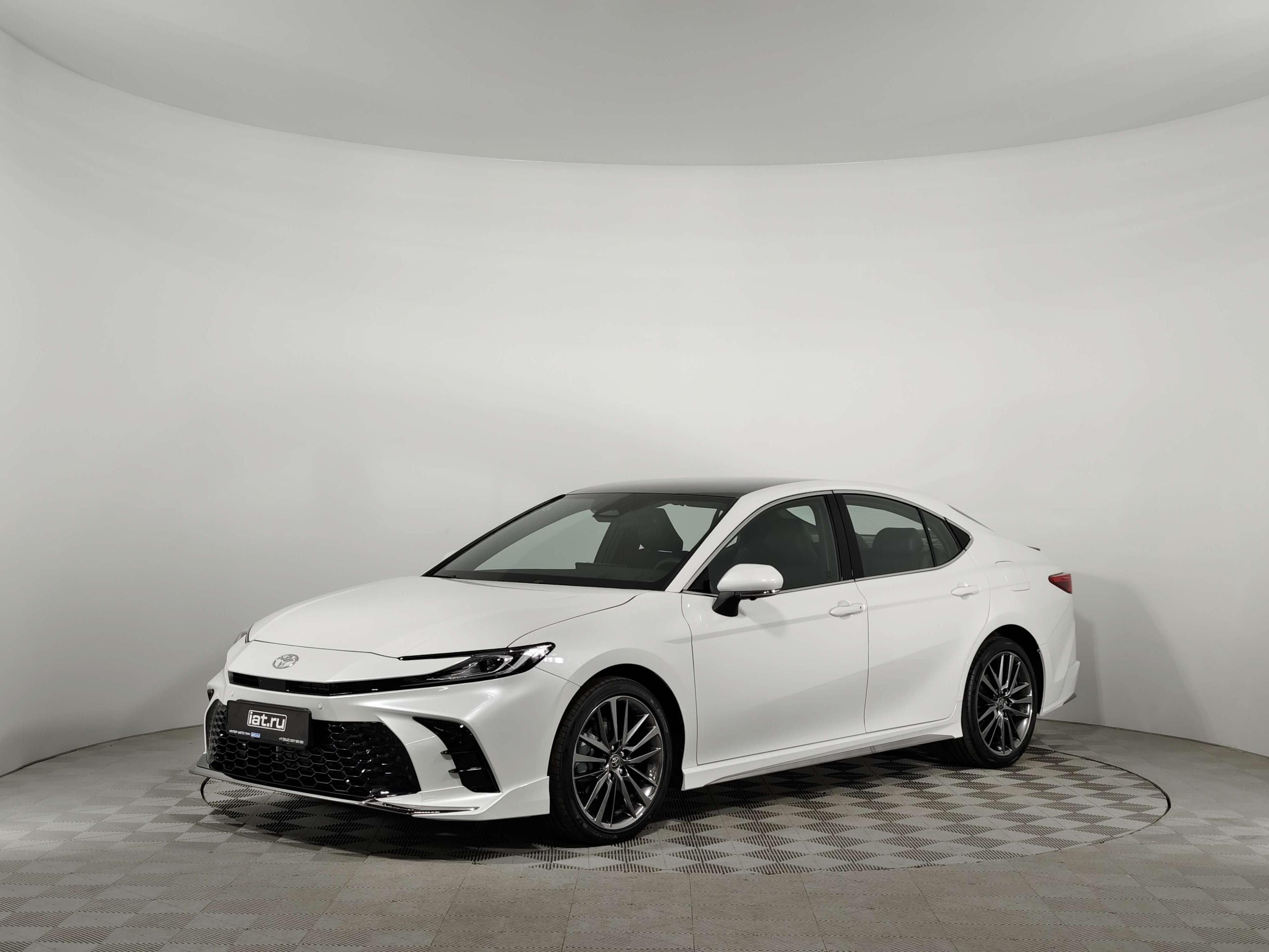 Toyota Camry - 3