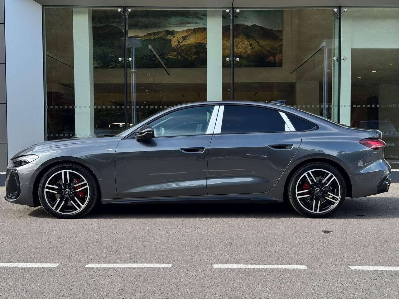 Audi A5 L - 4