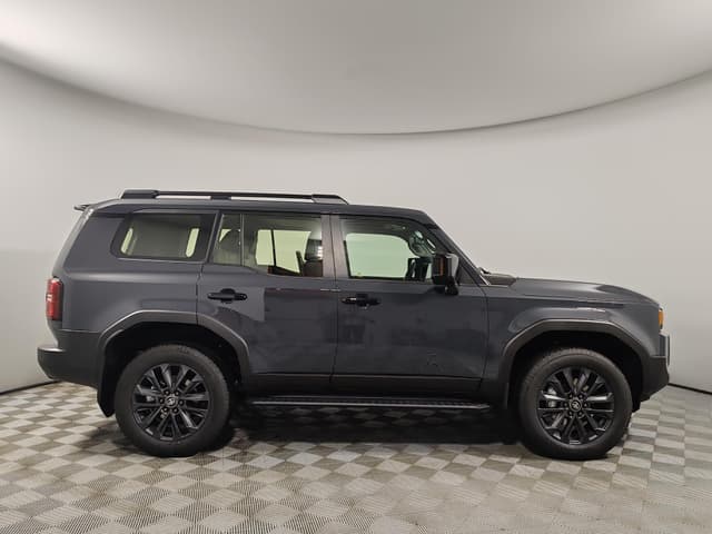 Toyota Land Cruiser Prado - 5