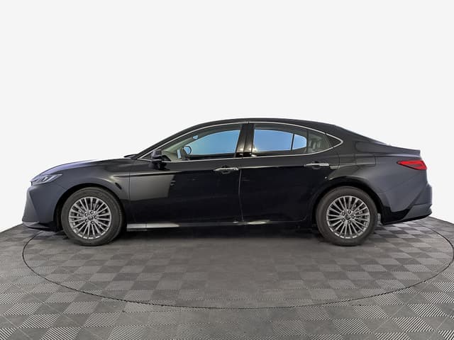 Toyota Camry - 4