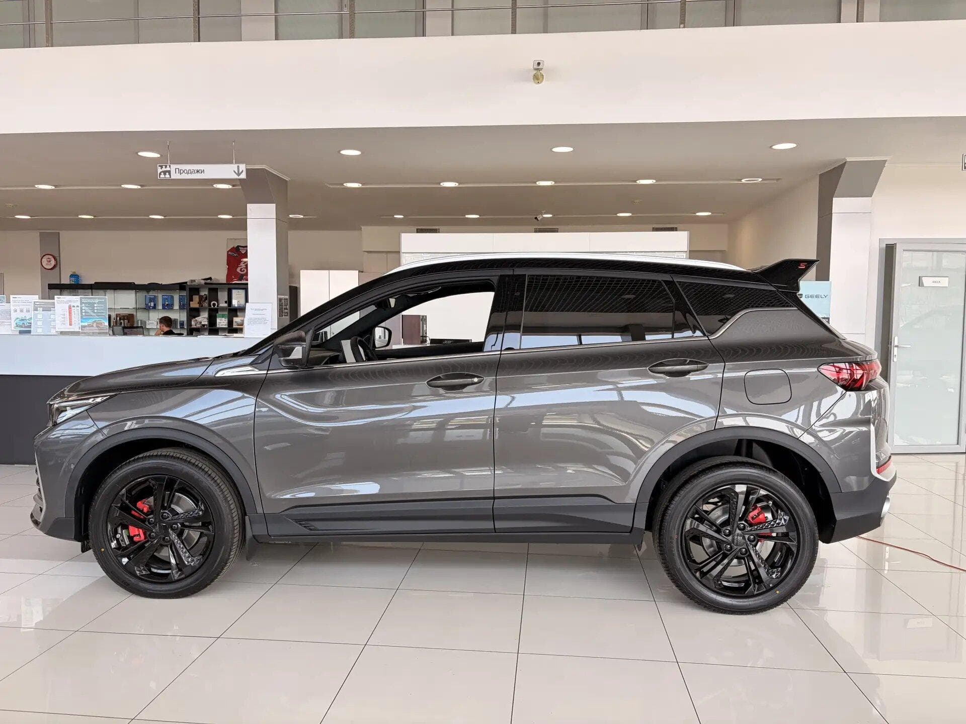 Geely Coolray - 4