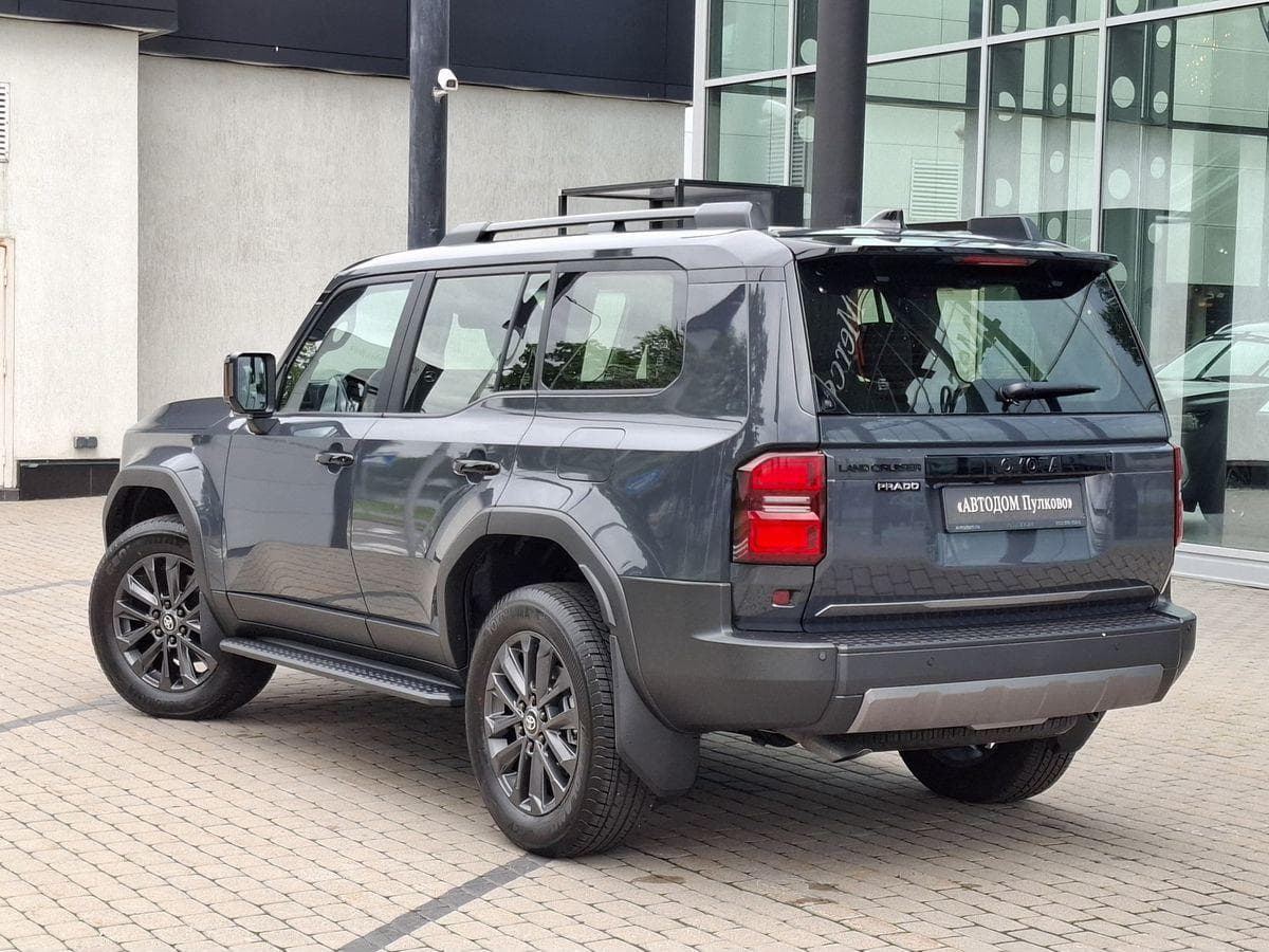 Toyota Land Cruiser Prado - 5