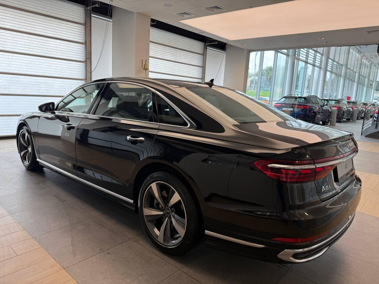 Audi A8 L - 5