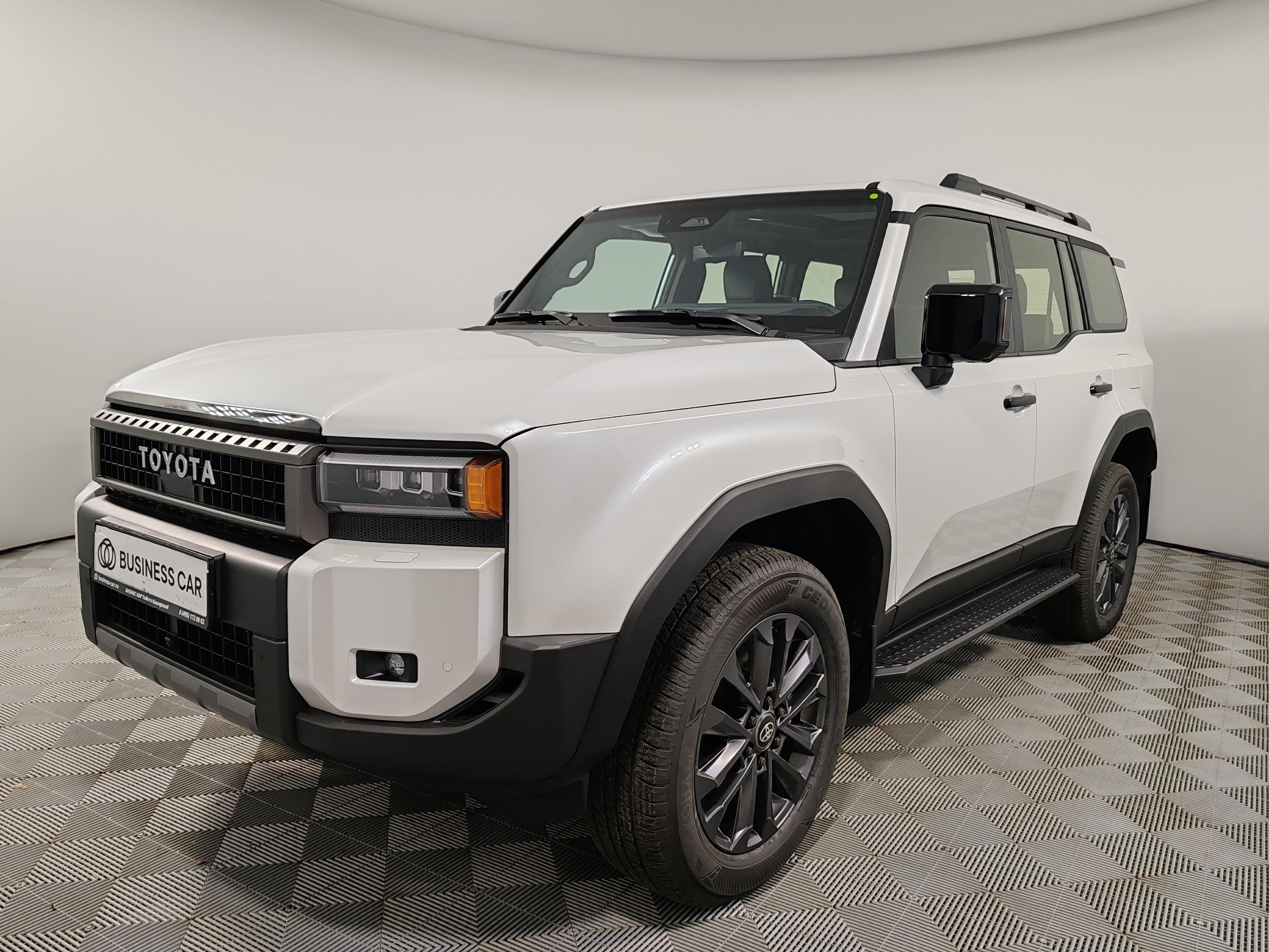 Toyota Land Cruiser Prado - 2