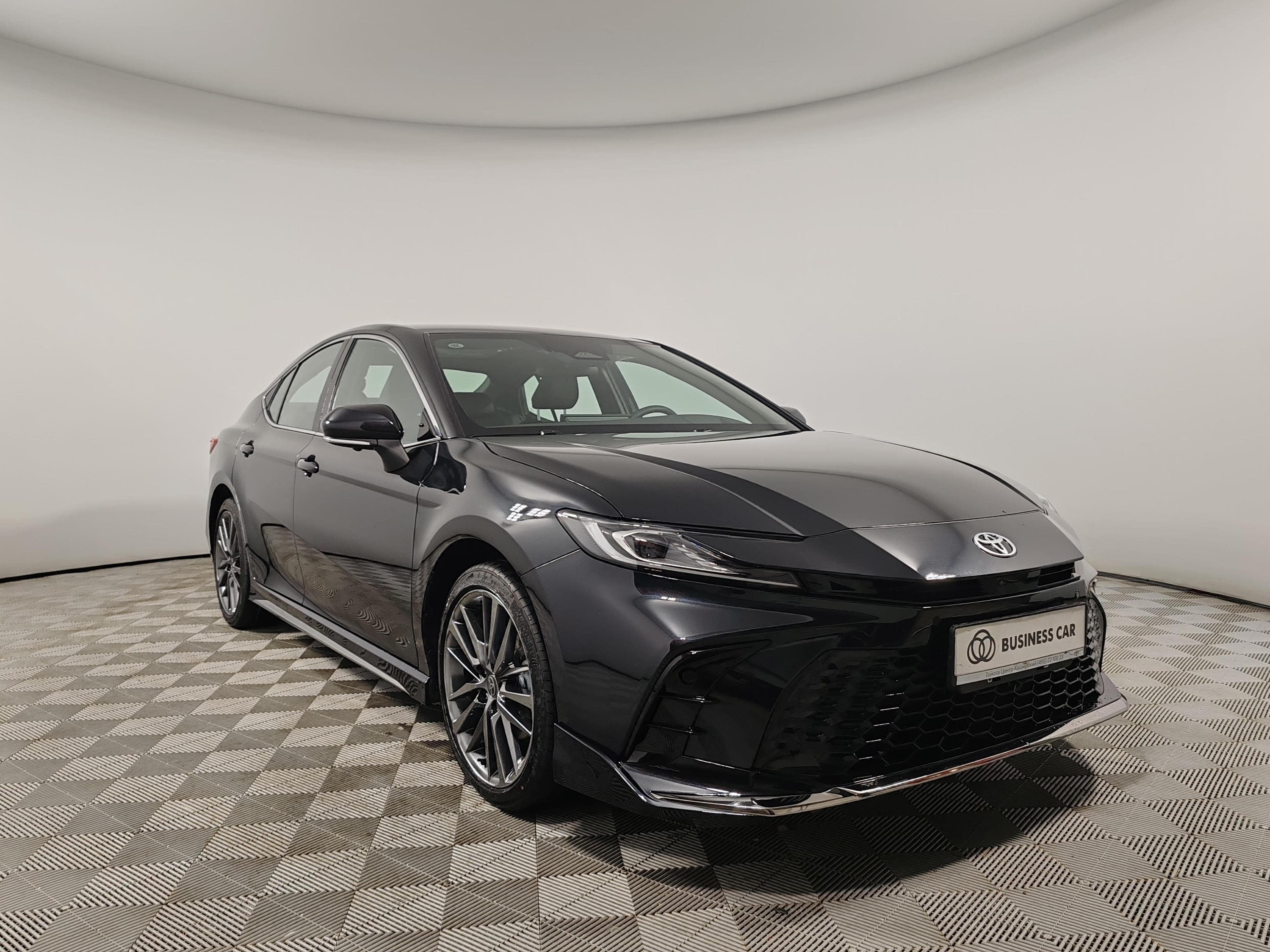 Toyota Camry - 4