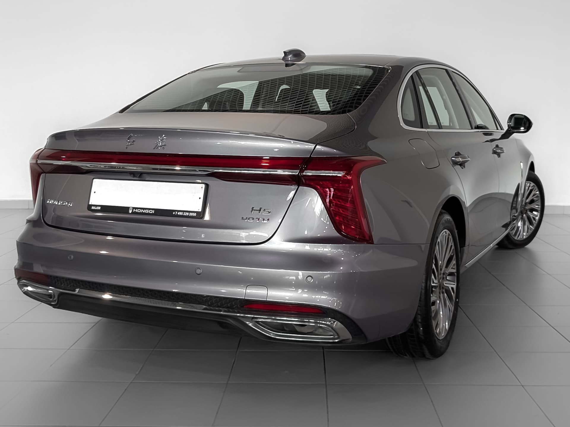 Hongqi H5 - 3