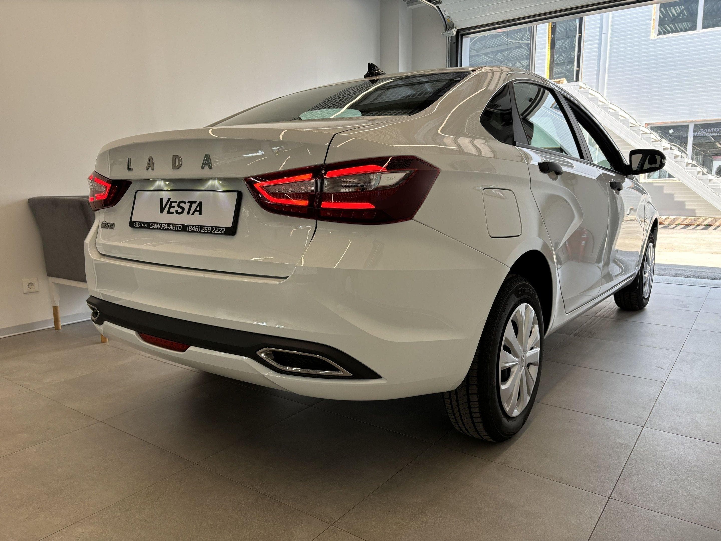 Lada Vesta седан - 5