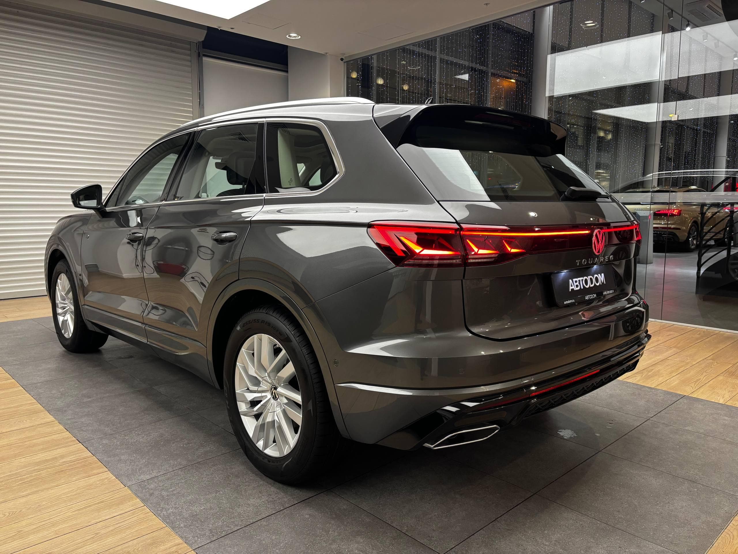 Volkswagen Touareg - 5