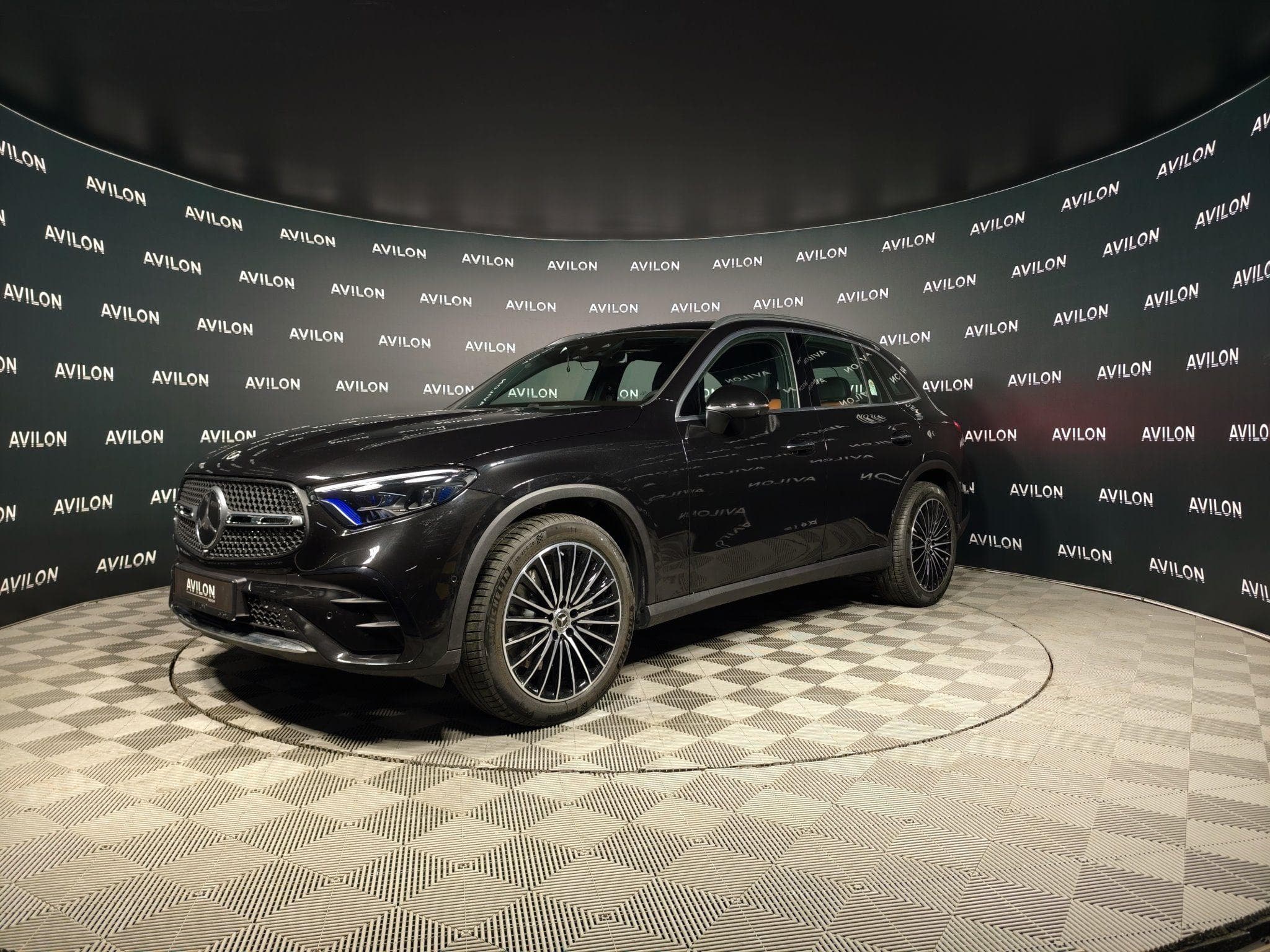 Mercedes-Benz GLC - 2