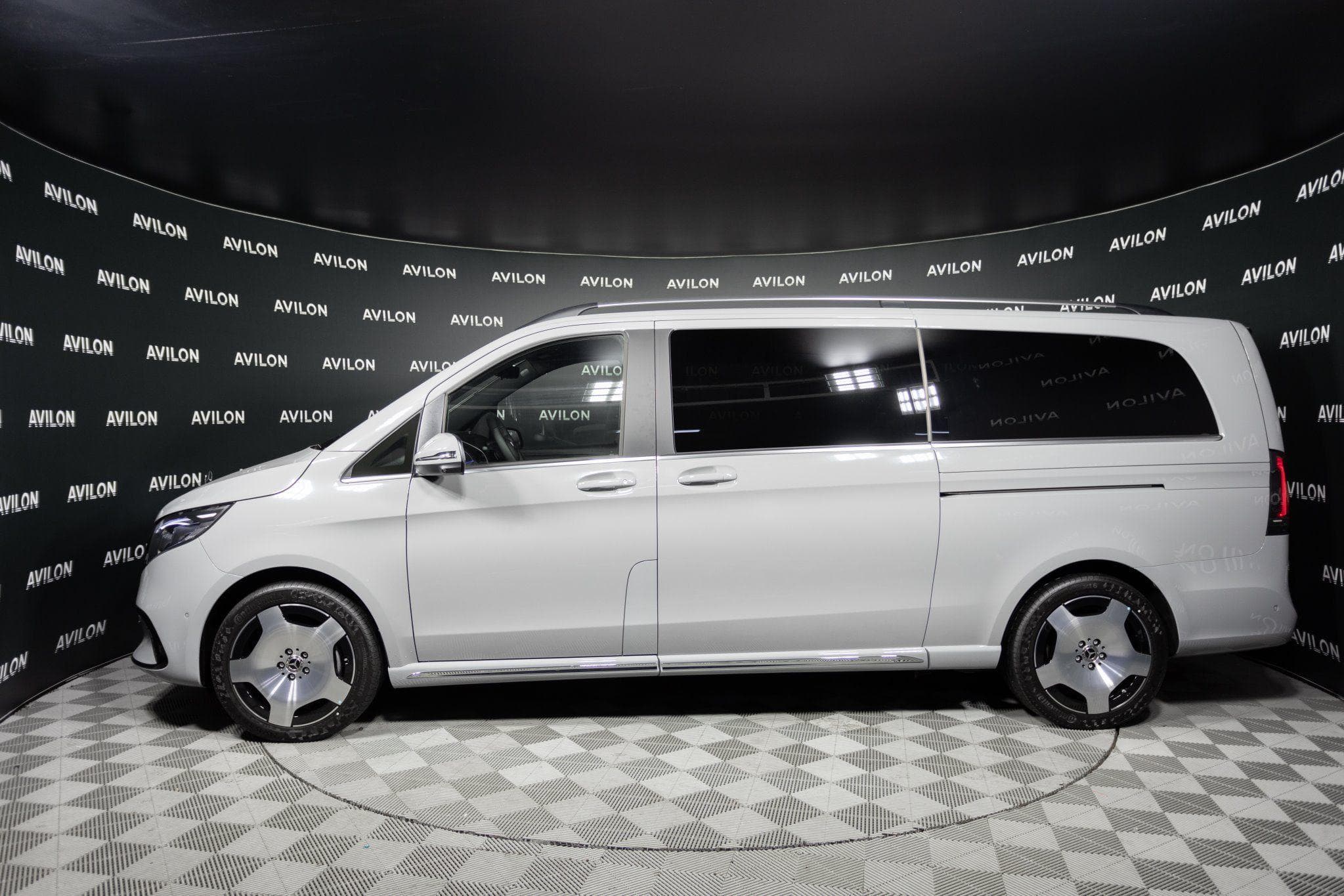 Mercedes-Benz V - 3
