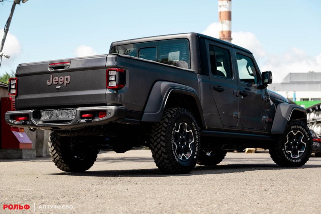 Jeep Wrangler Gladiator - 5