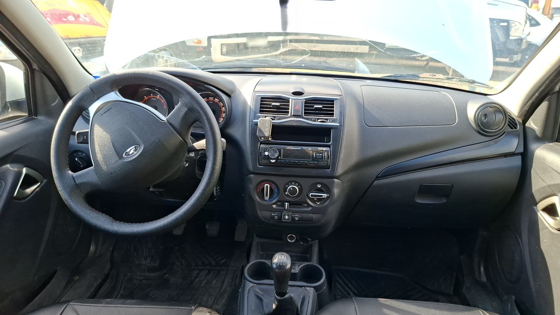Lada Granta седан - 5