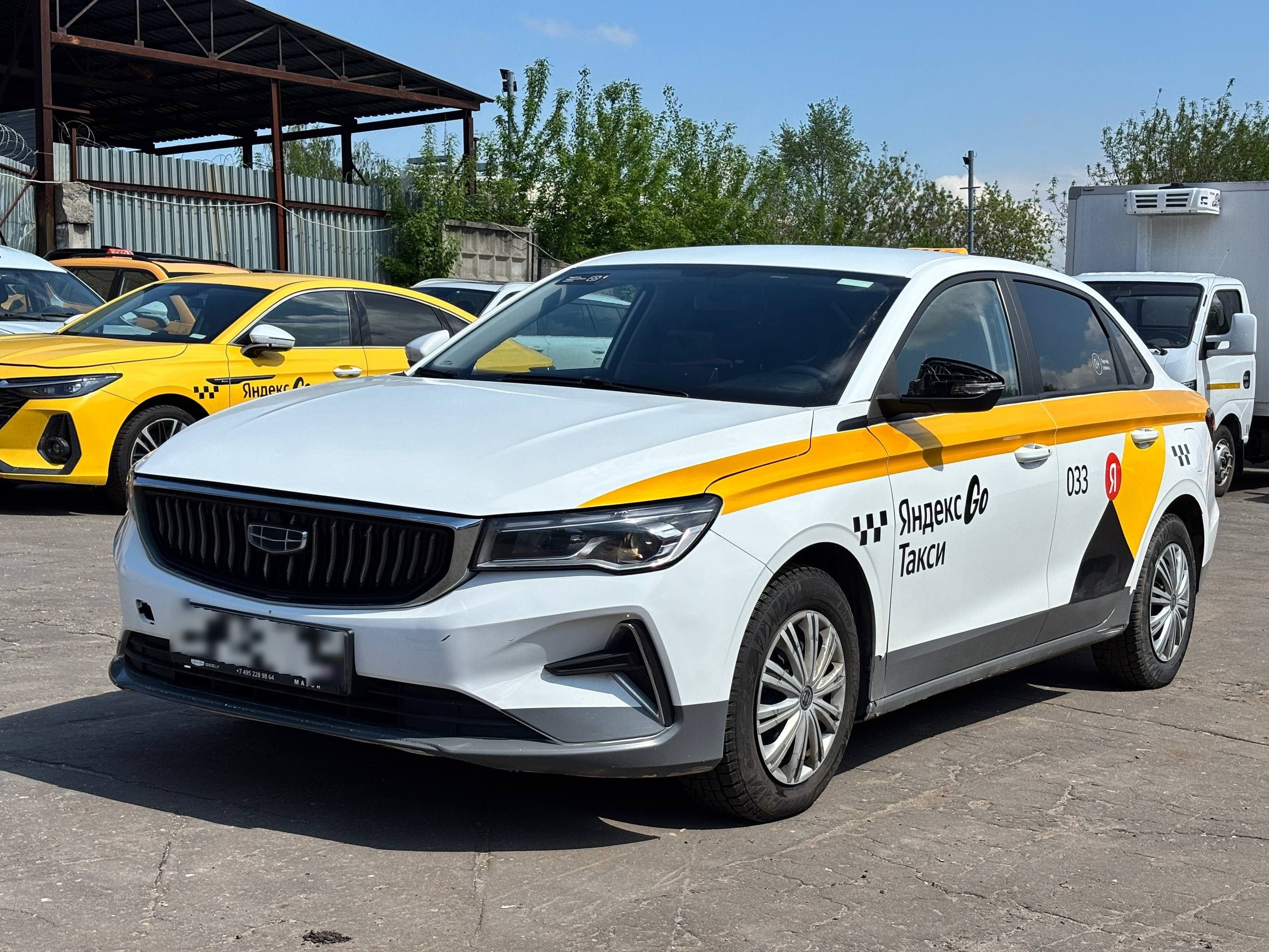 Geely Emgrand 7 - 1