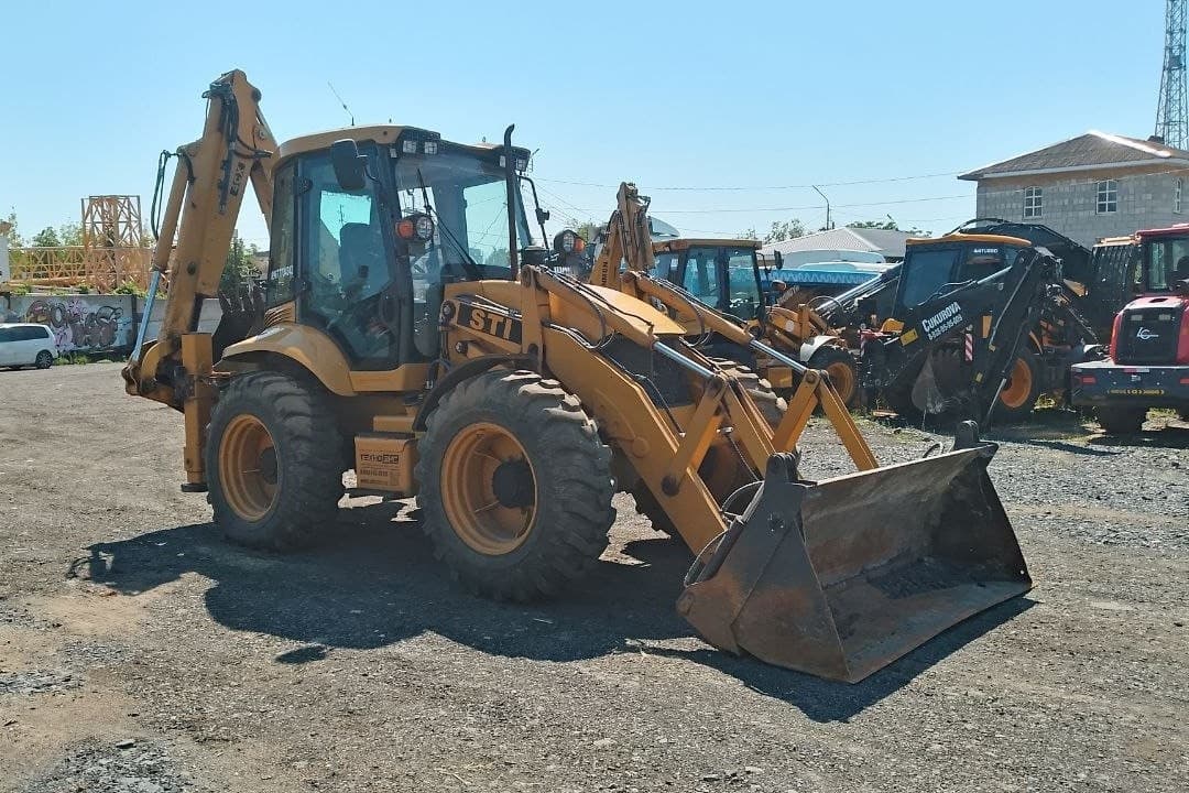Sti 4CX Экскаватор-погрузчик - 2