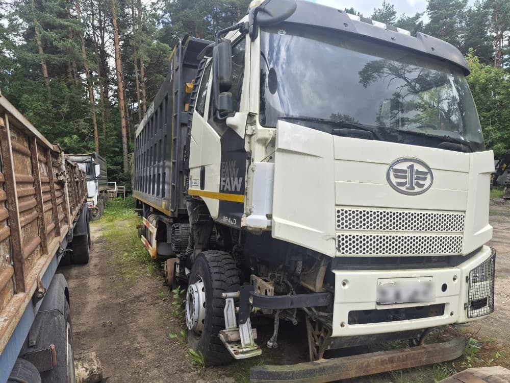 FAW J6 8x4 Самосвал - 2