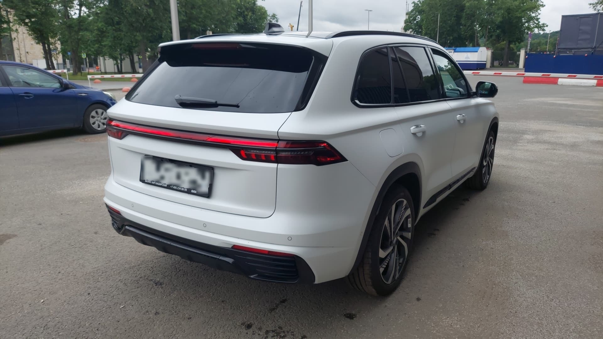 Geely Monjaro - 3