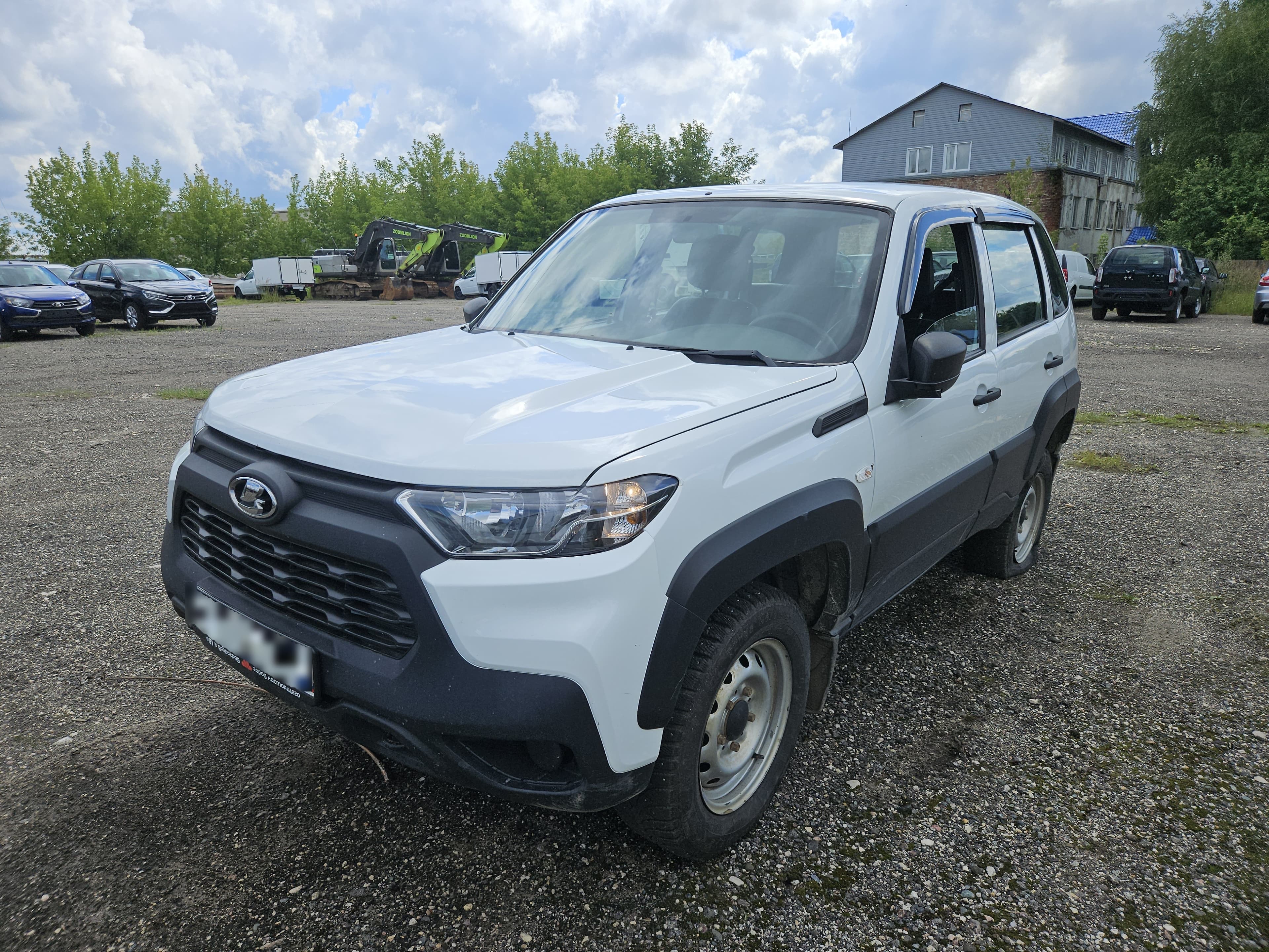 Lada Niva Travel - 1