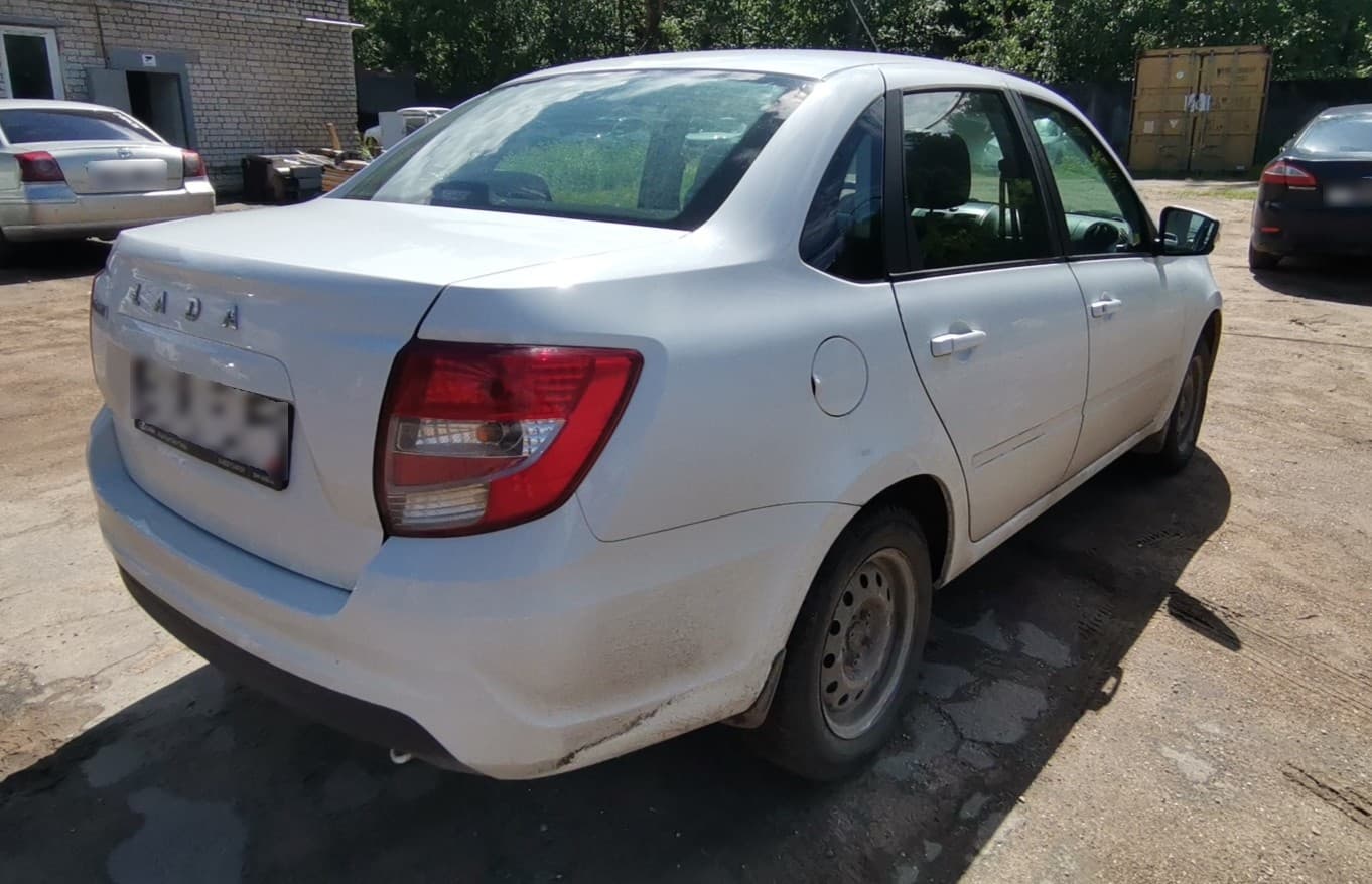 Lada Granta седан - 3