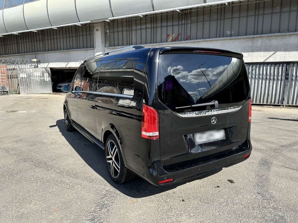 Mercedes-Benz V - 4