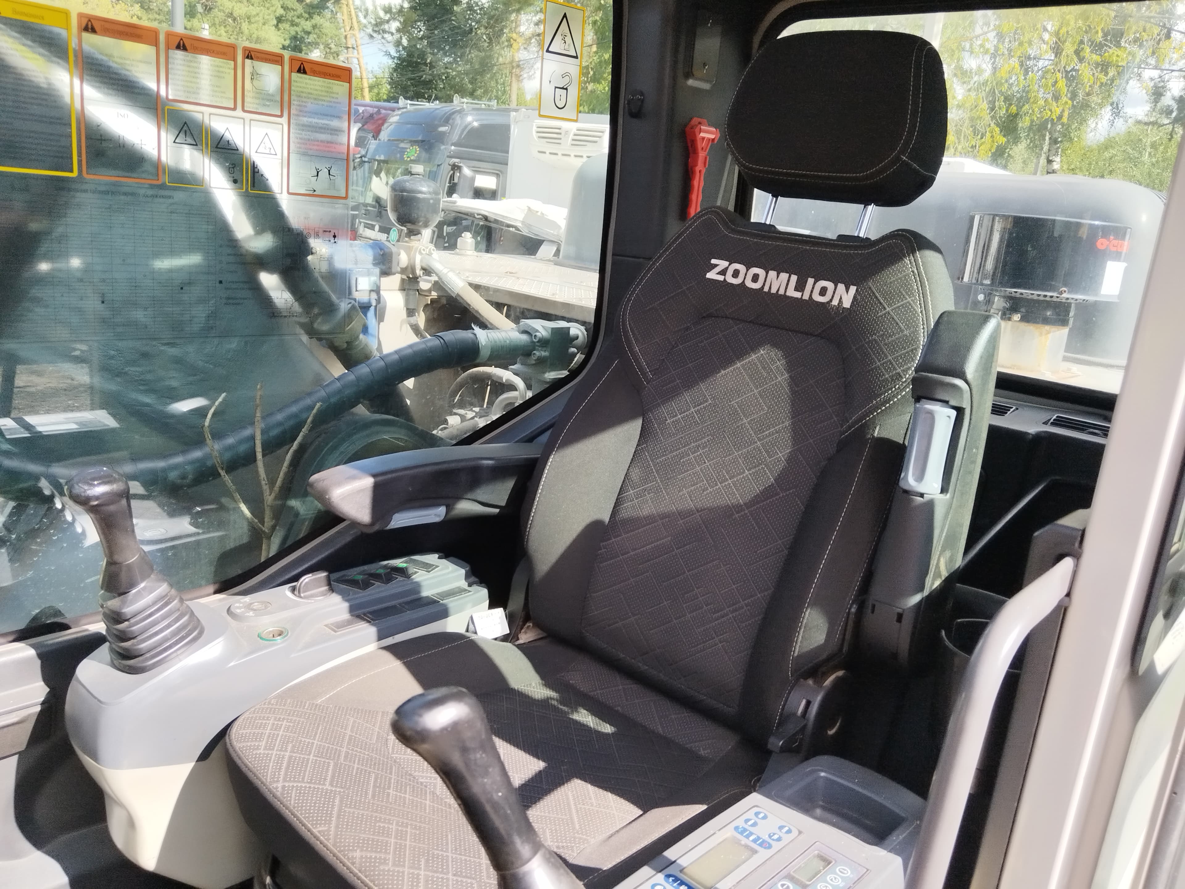 Zoomlion ZE335 Экскаватор - 5