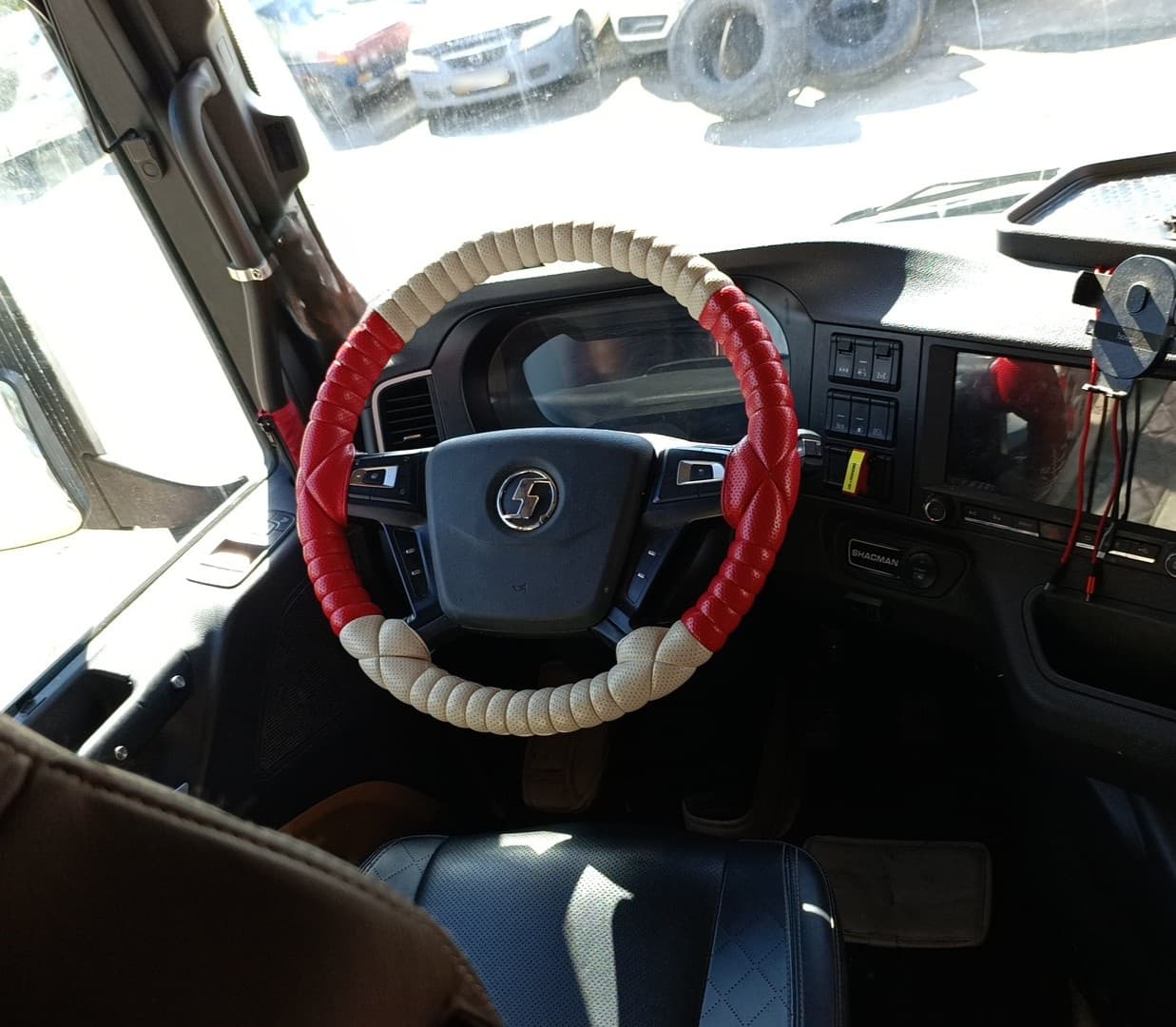Shacman (Shaanxi) SX* 4x2 Седельный тягач - 5