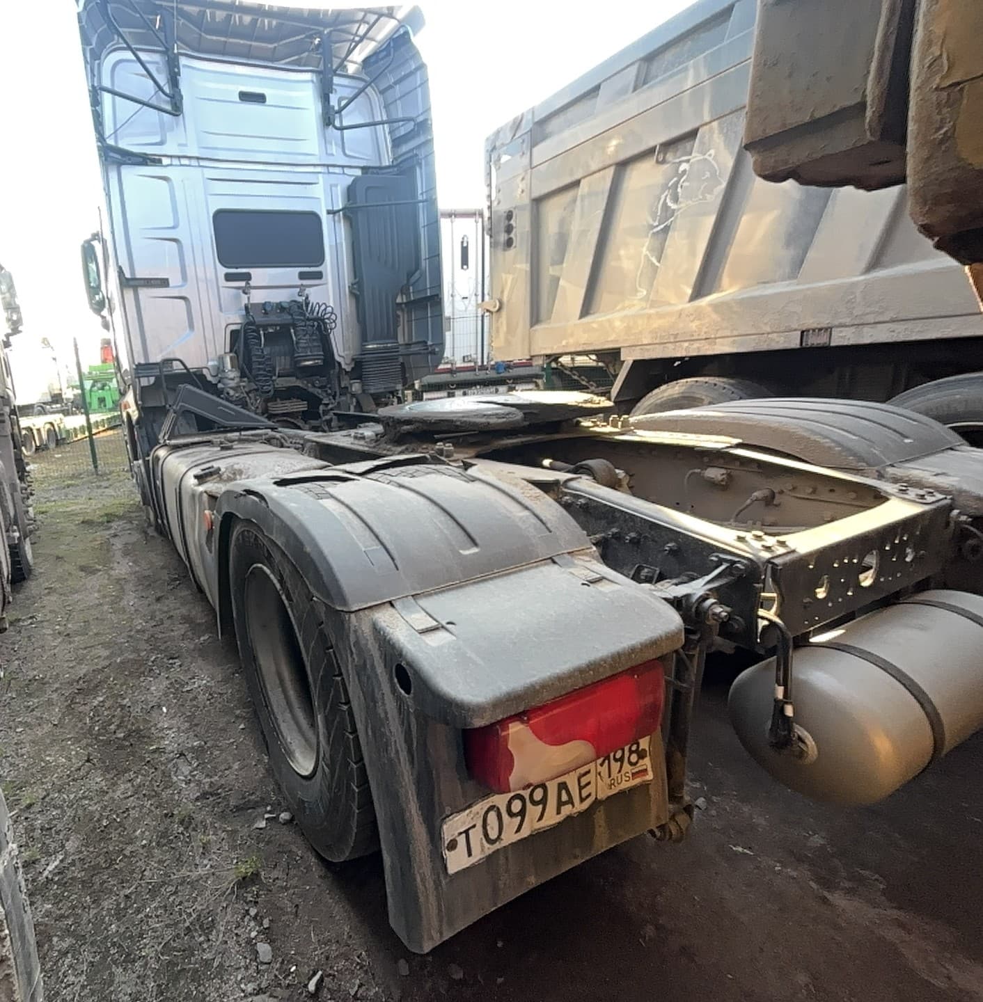 FAW J7 4x2 Седельный тягач - 4