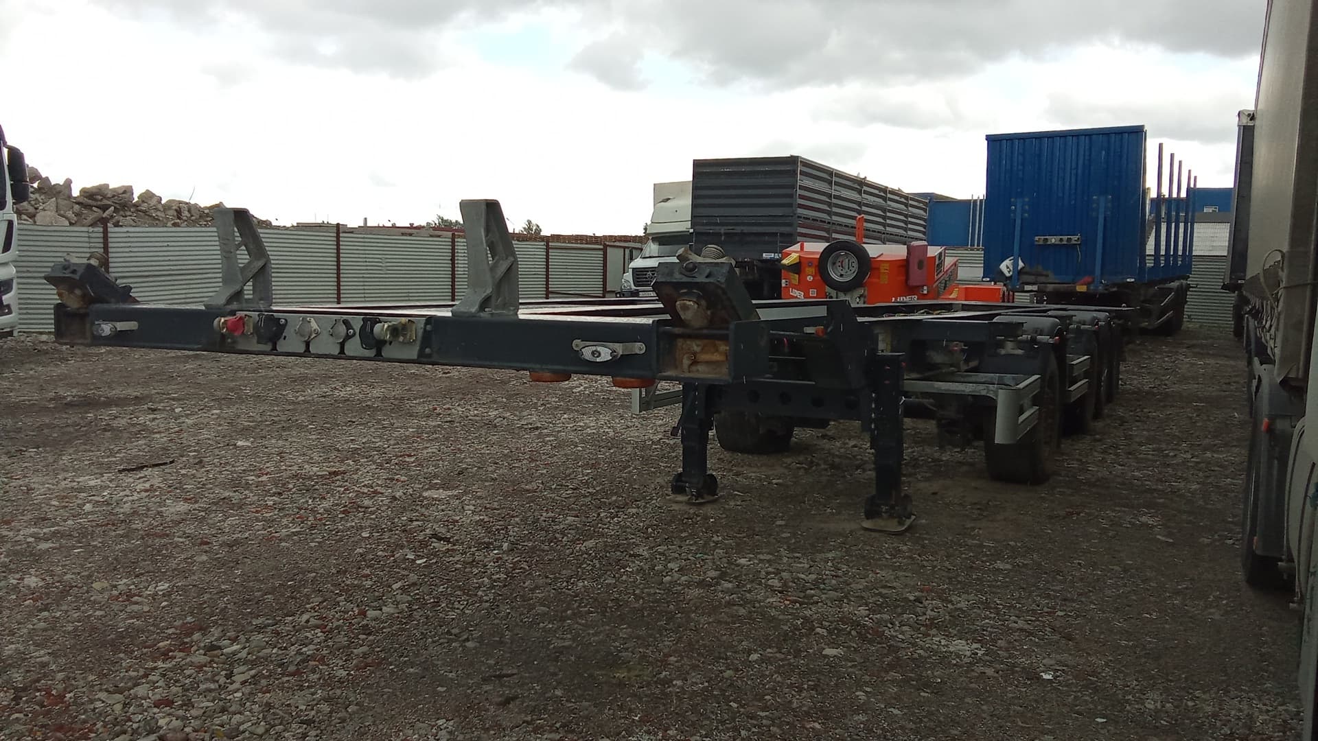 Bonum 9142* Полуприцеп Контейнеровоз 4 оси - 1