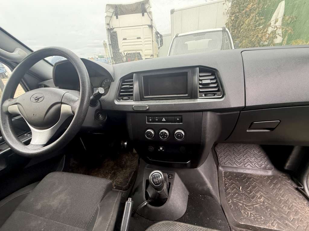 UAZ Profi - 5