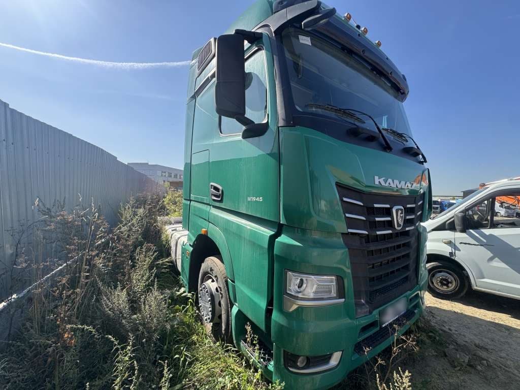 Камаз 54901 4x2 Седельный тягач - 2