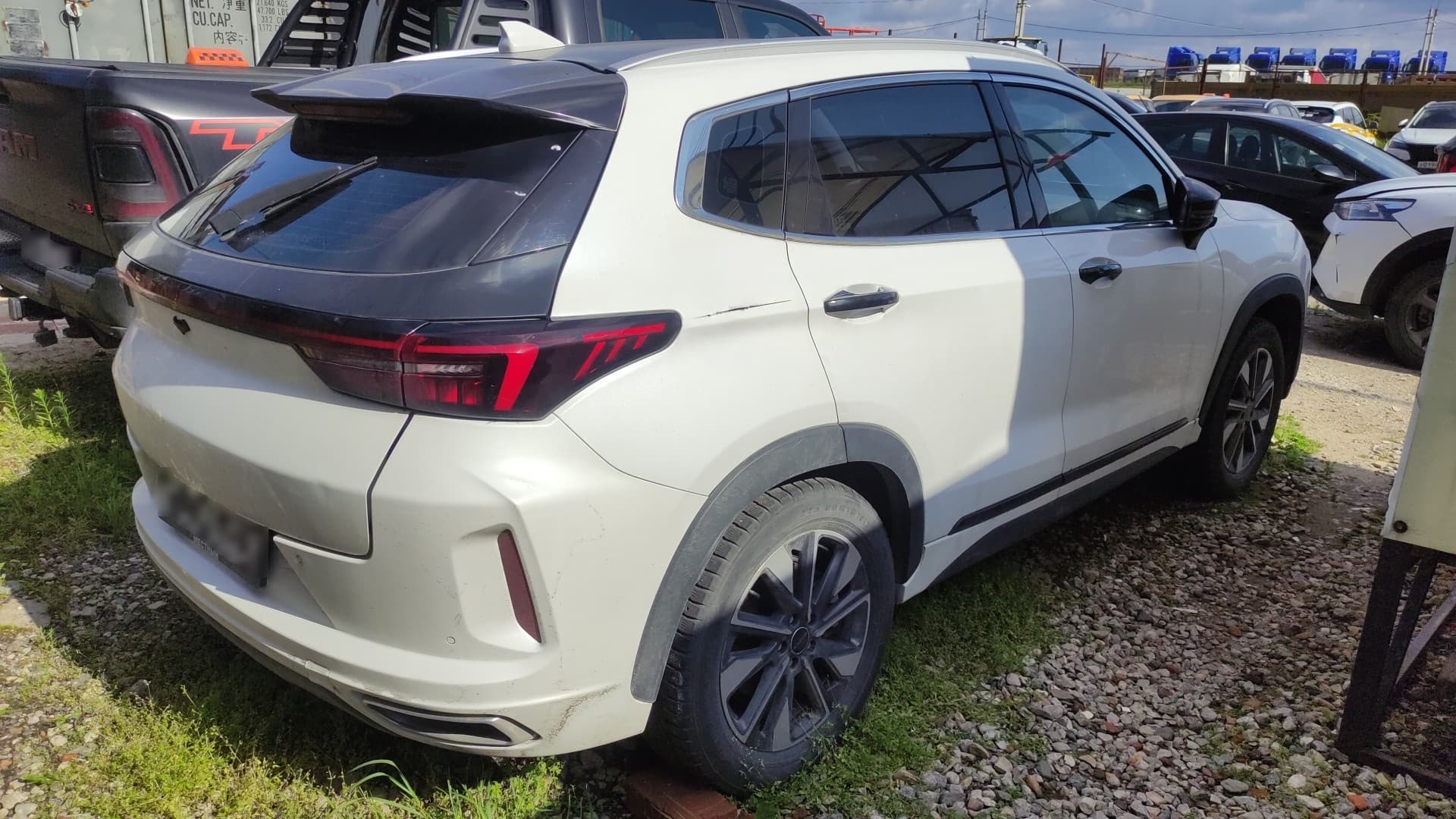 Exeed LX - 3