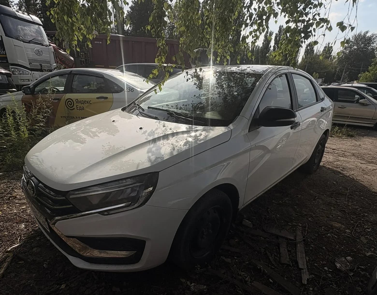 Lada Vesta седан - 1
